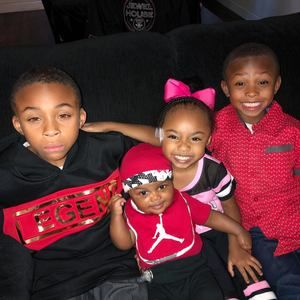 Meet your Posher, Shyrone